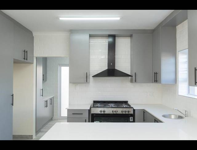 3 BEDROOM TOWNHOUSE FOR SALE IN KAMMA HEIGHTS